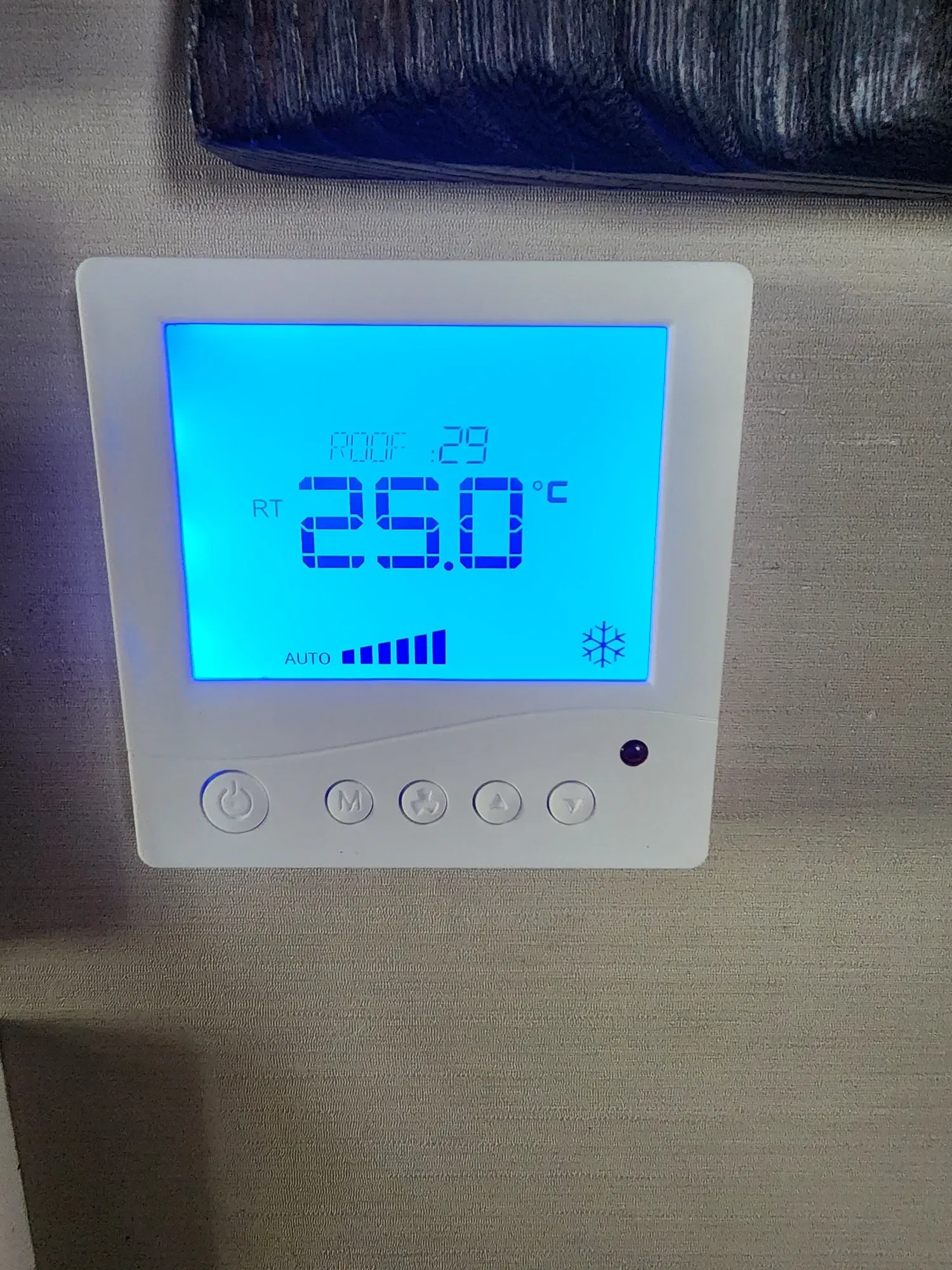 Wall controller showing 25 degrees