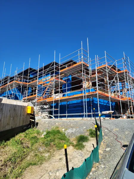 Equipment inside the roof, supplied example 10