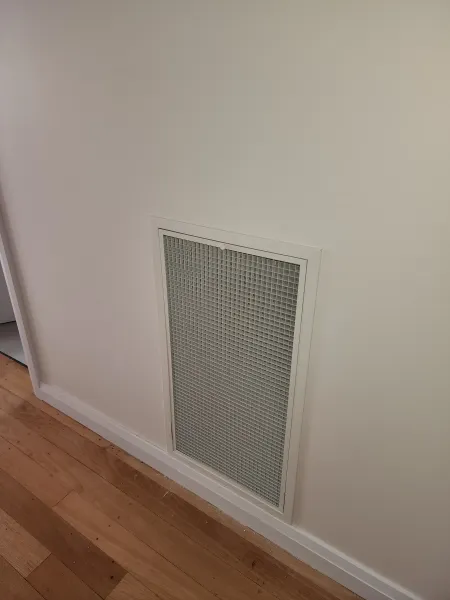 Ceiling diffusers, returns and floor grilles, supplied example 9