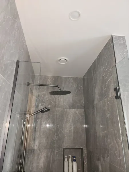 Ceiling diffusers, returns and floor grilles, supplied example 28