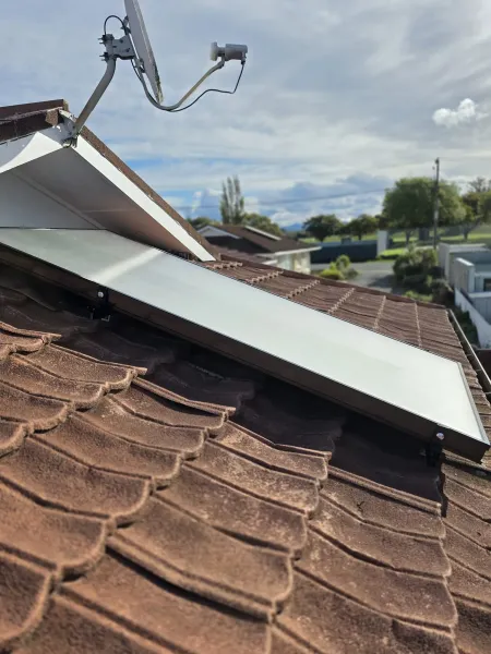 Solar panels on the roof, supplied example 15