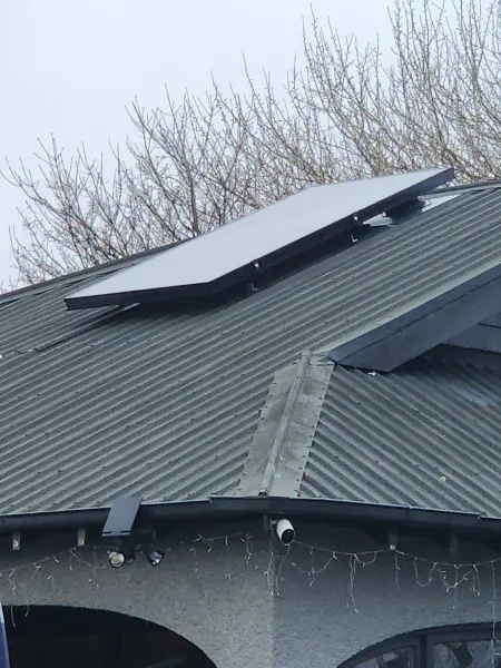 Solar panels on the roof, supplied example 39