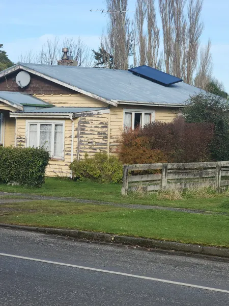 Solar panels on the roof, supplied example 44