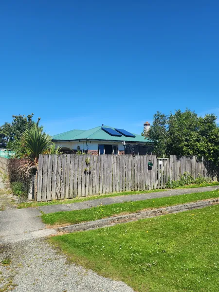 Solar panels on the roof, supplied example 73